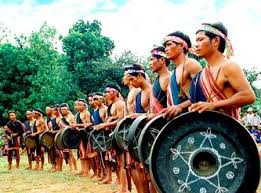 Echoes of Central Highlands gongs welcome new spring  - ảnh 2